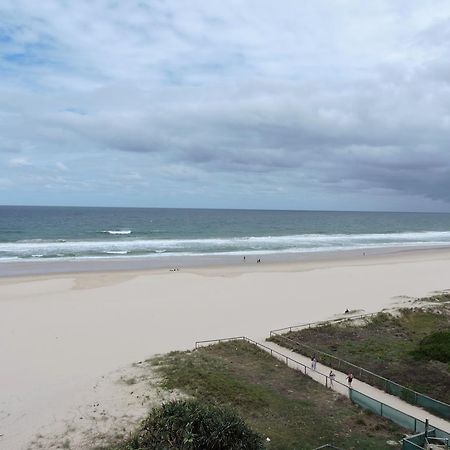 President Holiday Apartments - Absolute Beachfront Gold Coast Extérieur photo