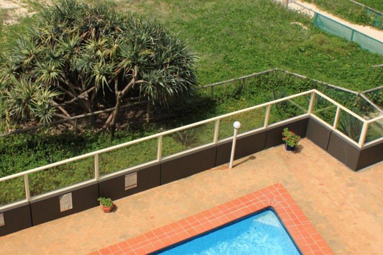 President Holiday Apartments - Absolute Beachfront Gold Coast Extérieur photo